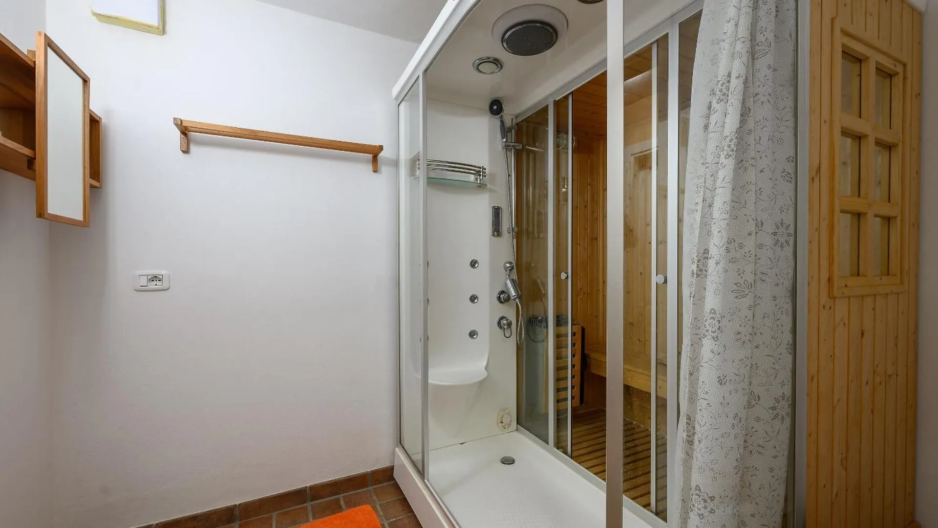 Villa Lipa Krnica 0*,  Croatia
